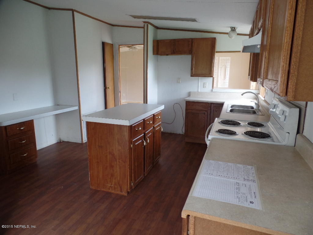 7120 Southwest 107th Way Hampton, FL 32044 - Photo 8 of 21 SAM_4915