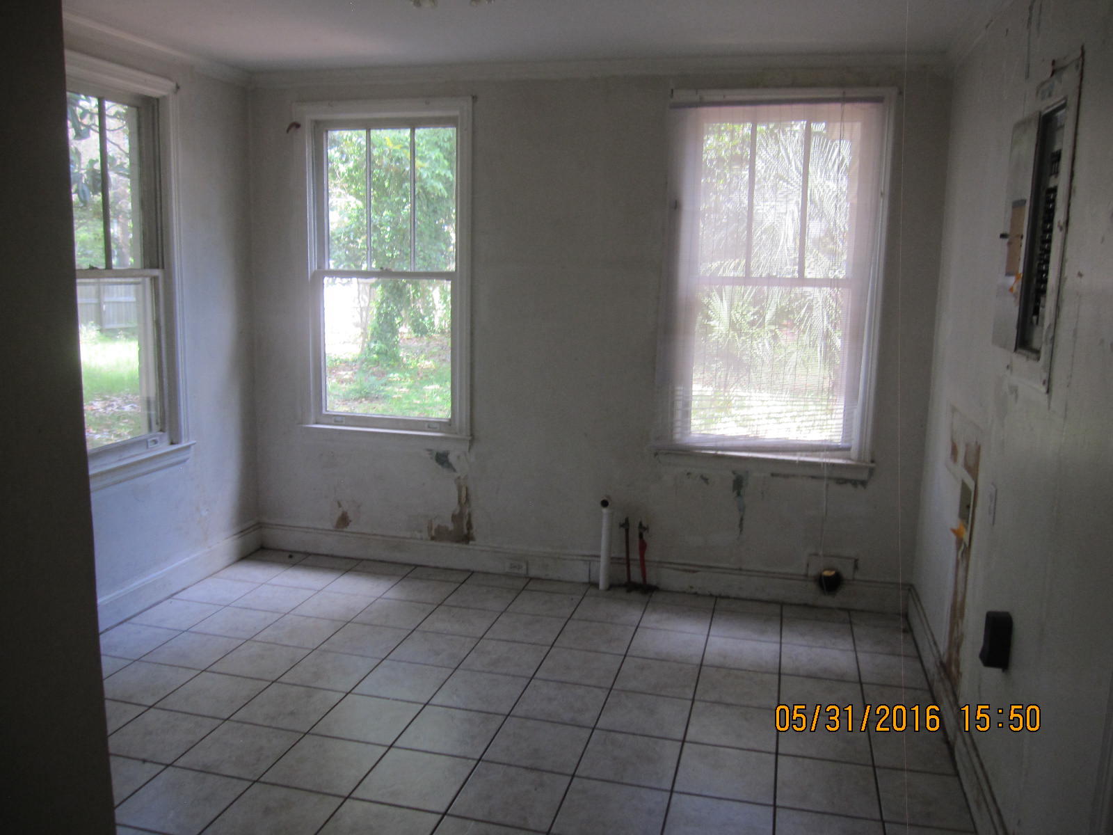107 Bellinger Street Walterboro, SC 29488 - Photo 16 of 34 IMG_2874
