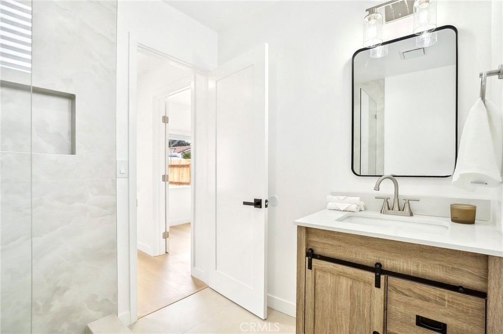 9203 Chaney Avenue Downey, CA 90240 - Photo 16 of 52