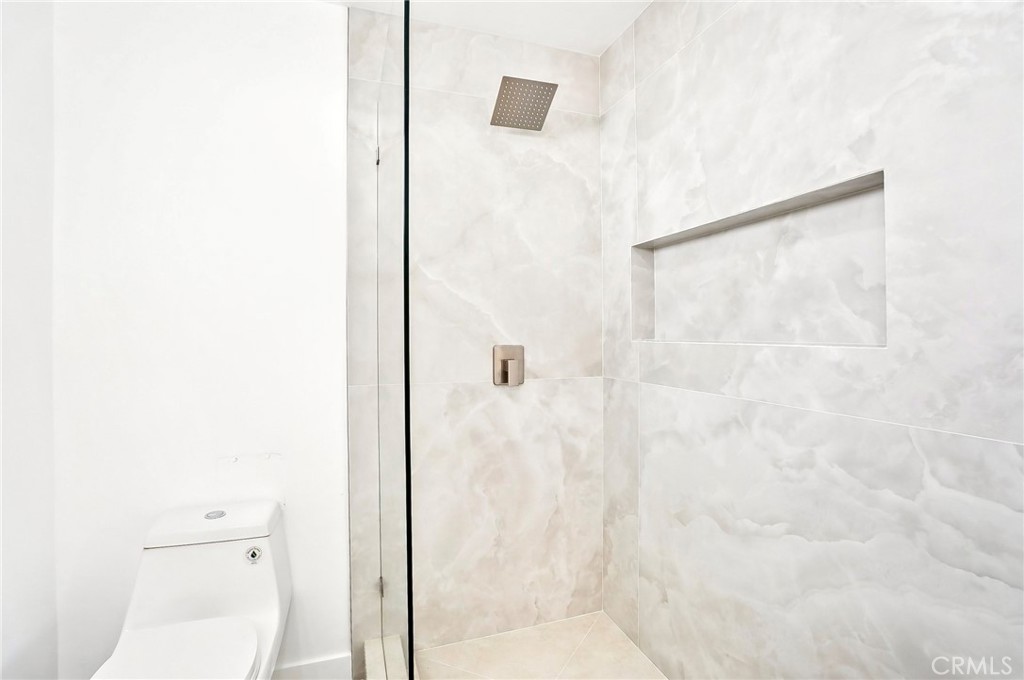 9203 Chaney Avenue Downey, CA 90240 - Photo 17 of 52