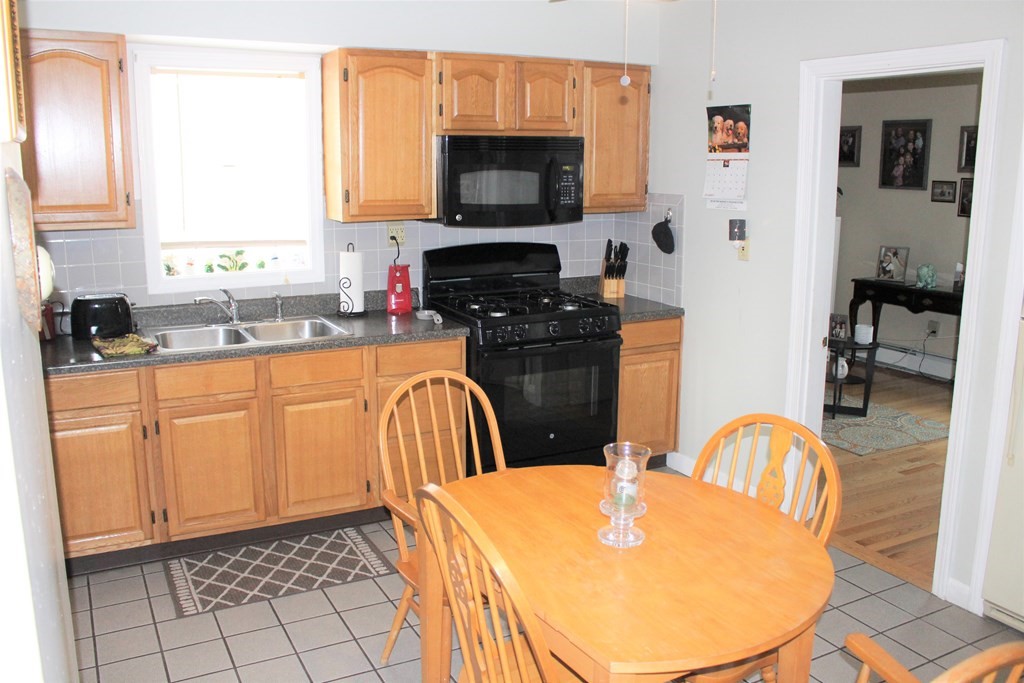 30 Mason Street Warren, RI 02885 - Photo 3 of 31 Gallery Image 3