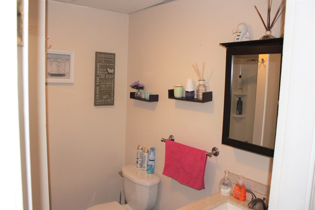 30 Mason Street Warren, RI 02885 - Photo 7 of 31 Gallery Image 7