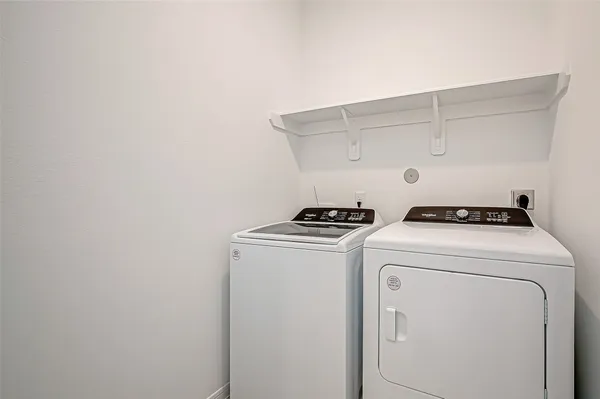 $2,290 | 7138 Glennwick Grv Lane, Richmond, TX 77469