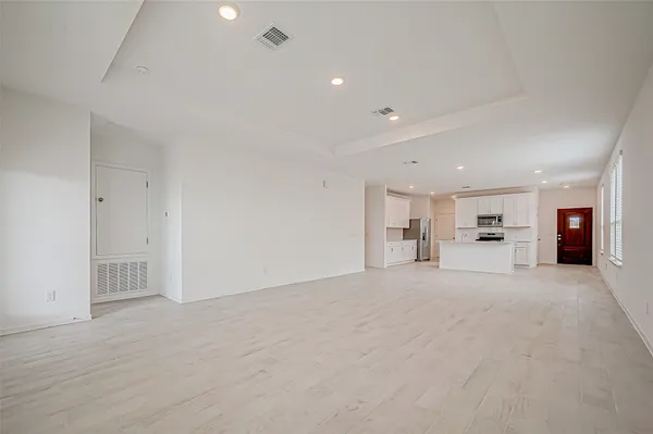 $2,290 | 7138 Glennwick Grv Lane, Richmond, TX 77469