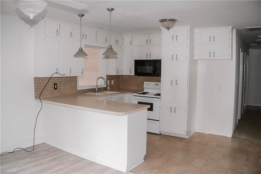 1407 West Meadowview Road Greensboro, NC 27403 - Photo 4 of 17