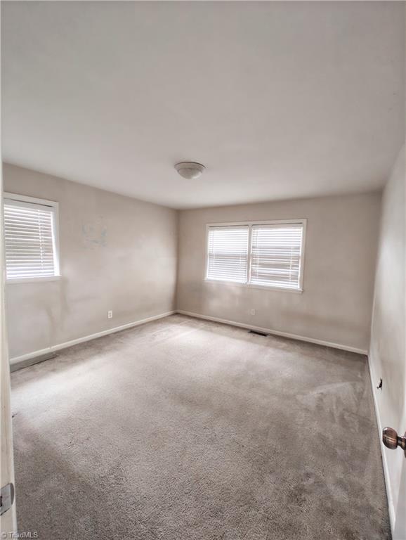 1407 West Meadowview Road Greensboro, NC 27403 - Photo 8 of 17