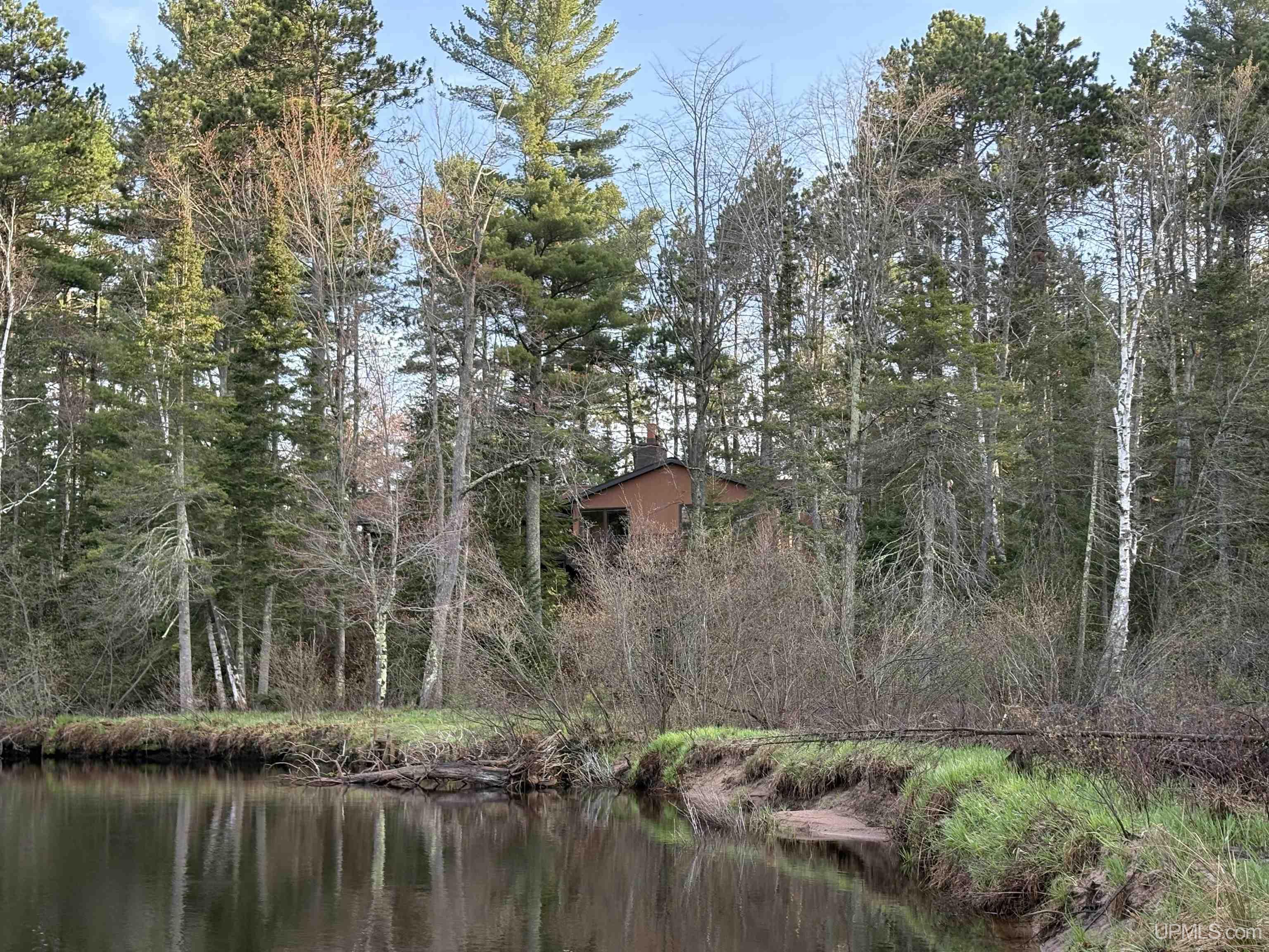 274 Riverside Road Marquette, MI 49855 - Photo 13 of 45 Gallery Image 13