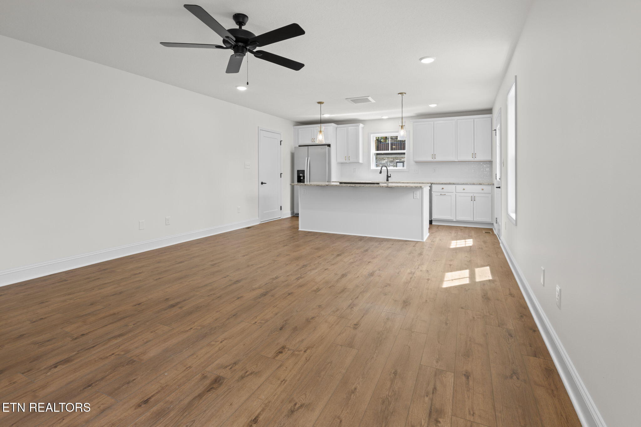 159 Edgewood Heights Lane Powell, TN 37849 - Photo 14 of 43 47-web-or-mls-159 Edgewood Heights-9
