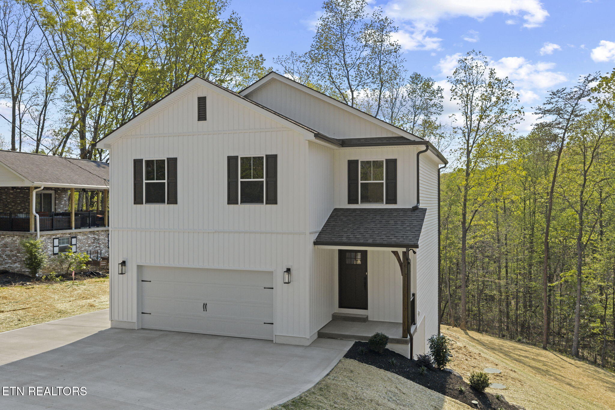 159 Edgewood Heights Lane Powell, TN 37849 - Photo 2 of 43 14-web-or-mls-159 Edgewood Heights-163