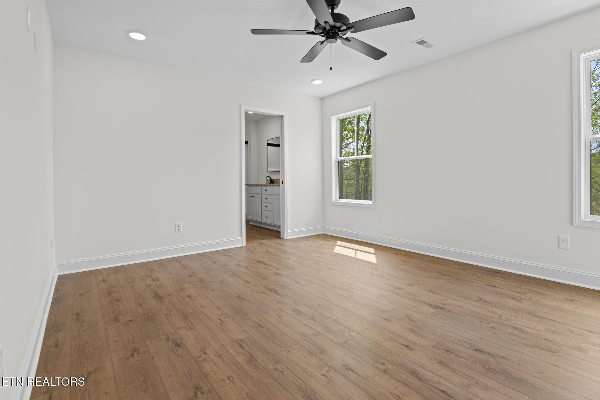 159 Edgewood Heights Lane Powell, TN 37849 - Photo 25 of 43 39-web-or-mls-159 Edgewood Heights-59