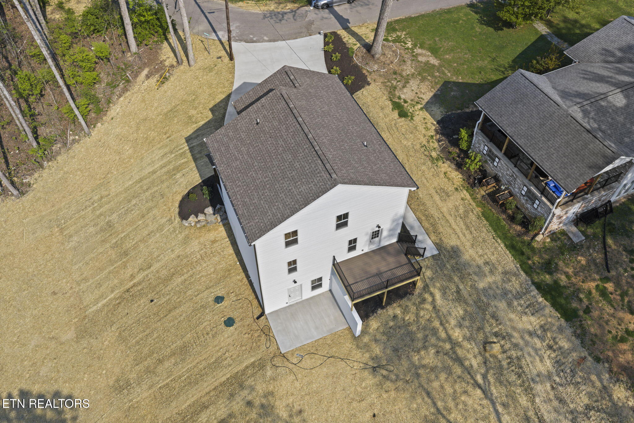 159 Edgewood Heights Lane Powell, TN 37849 - Photo 5 of 43 28-web-or-mls-159 Edgewood Heights-226