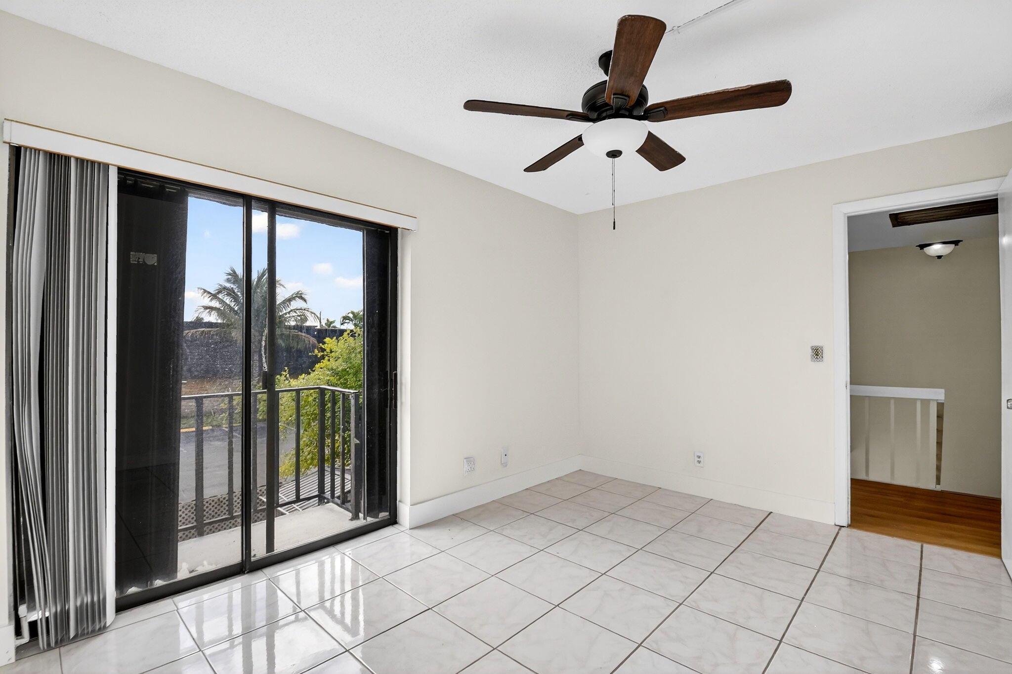 136 Woodland Road Palm Springs, FL 33461 - Photo 27 of 42 a view of an entryway