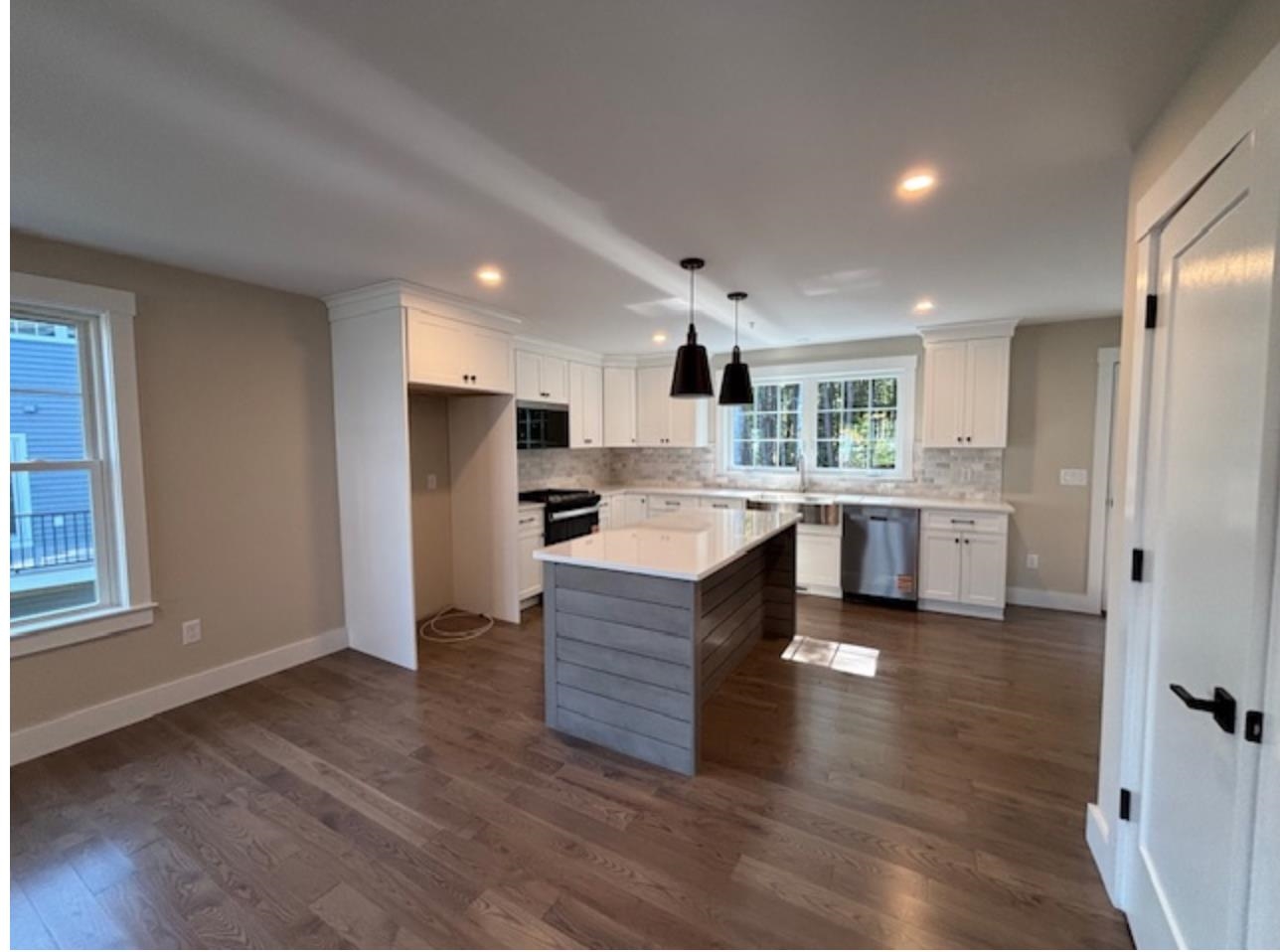 59 Thompson Road, Unit 21 North Hampton, NH 03862 - Photo 2 of 15