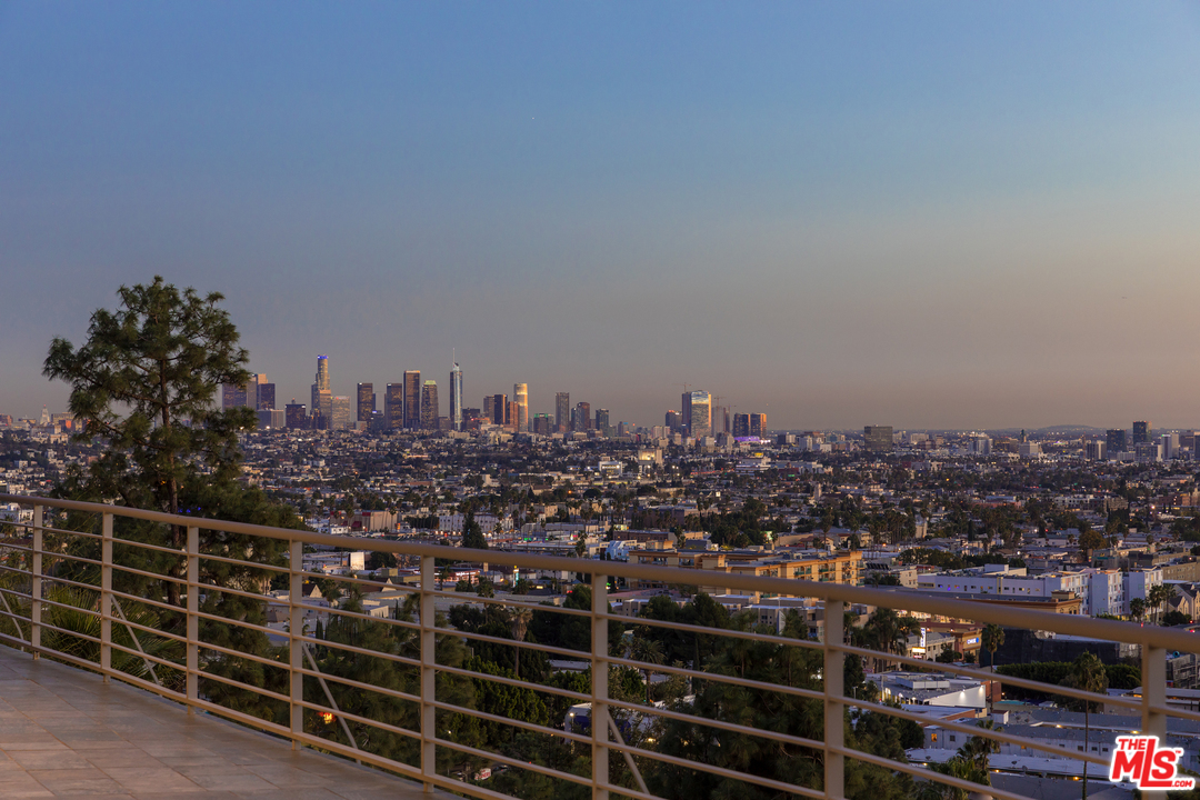 5675 Tryon Road Los Angeles, CA 90068 - Photo 21 of 24
