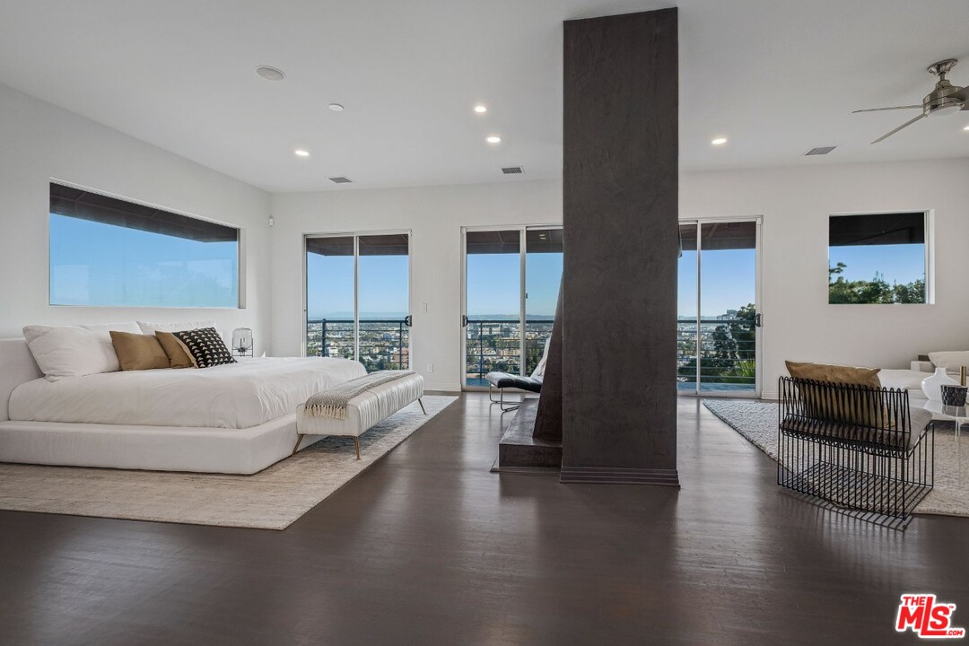5675 Tryon Road Los Angeles, CA 90068 - Photo 6 of 24