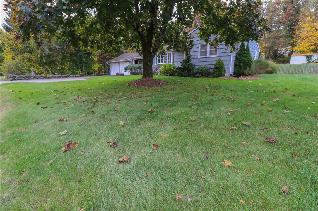 54 Old River Road Lincoln, RI 02865 - Photo 4 of 47
