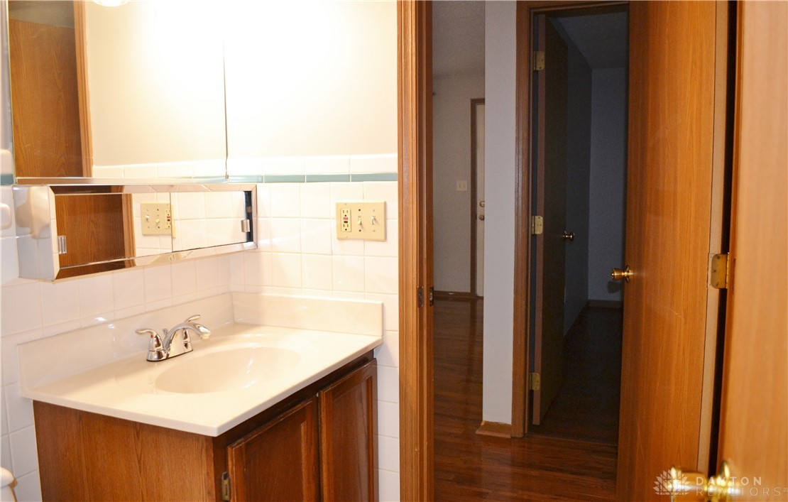 4430 Ridgewood Road East Springfield, OH 45503 - Photo 18 of 31
