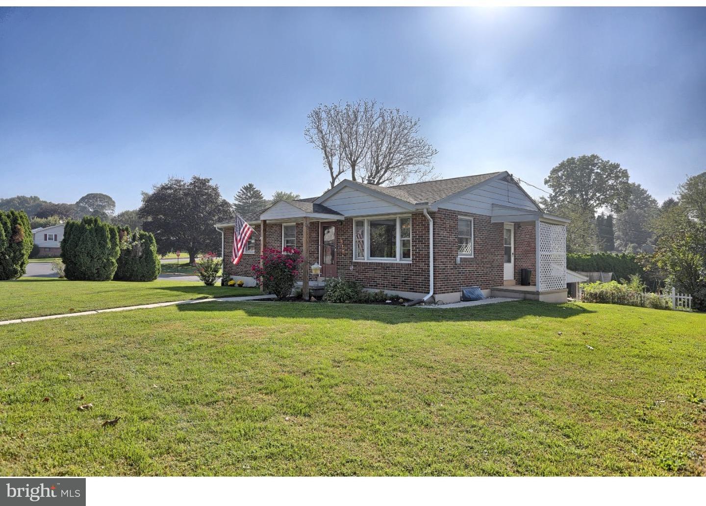 900 Rhodora Avenue Reading, PA 19605 - Photo 3 of 11