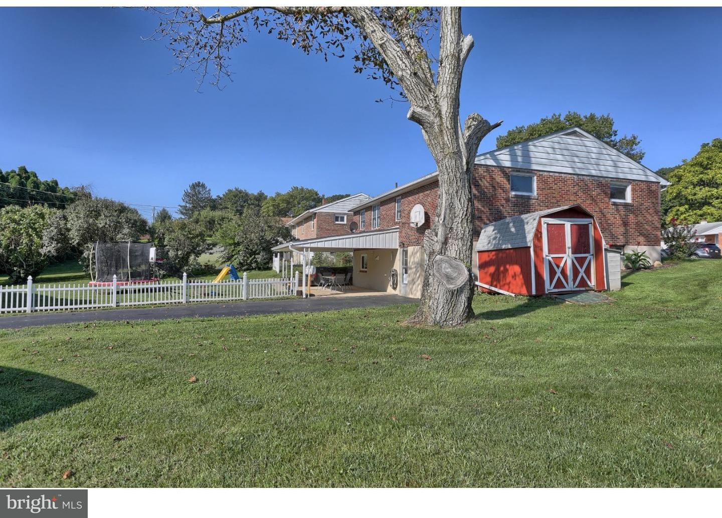 900 Rhodora Avenue Reading, PA 19605 - Photo 4 of 11