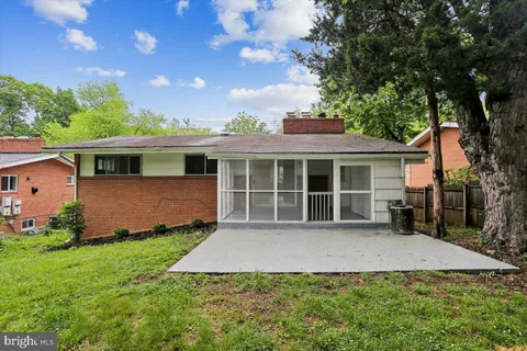 $3,300 | 901 Kenbrook Drive, Silver Spring, MD 20902