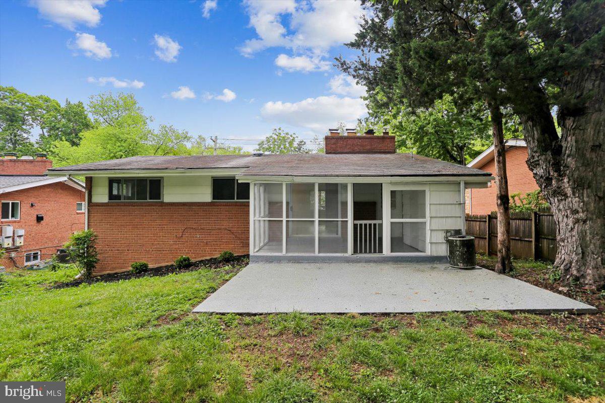 901 Kenbrook Drive Silver Spring, MD 20902 - Photo 30 of 45 Rear Patio
