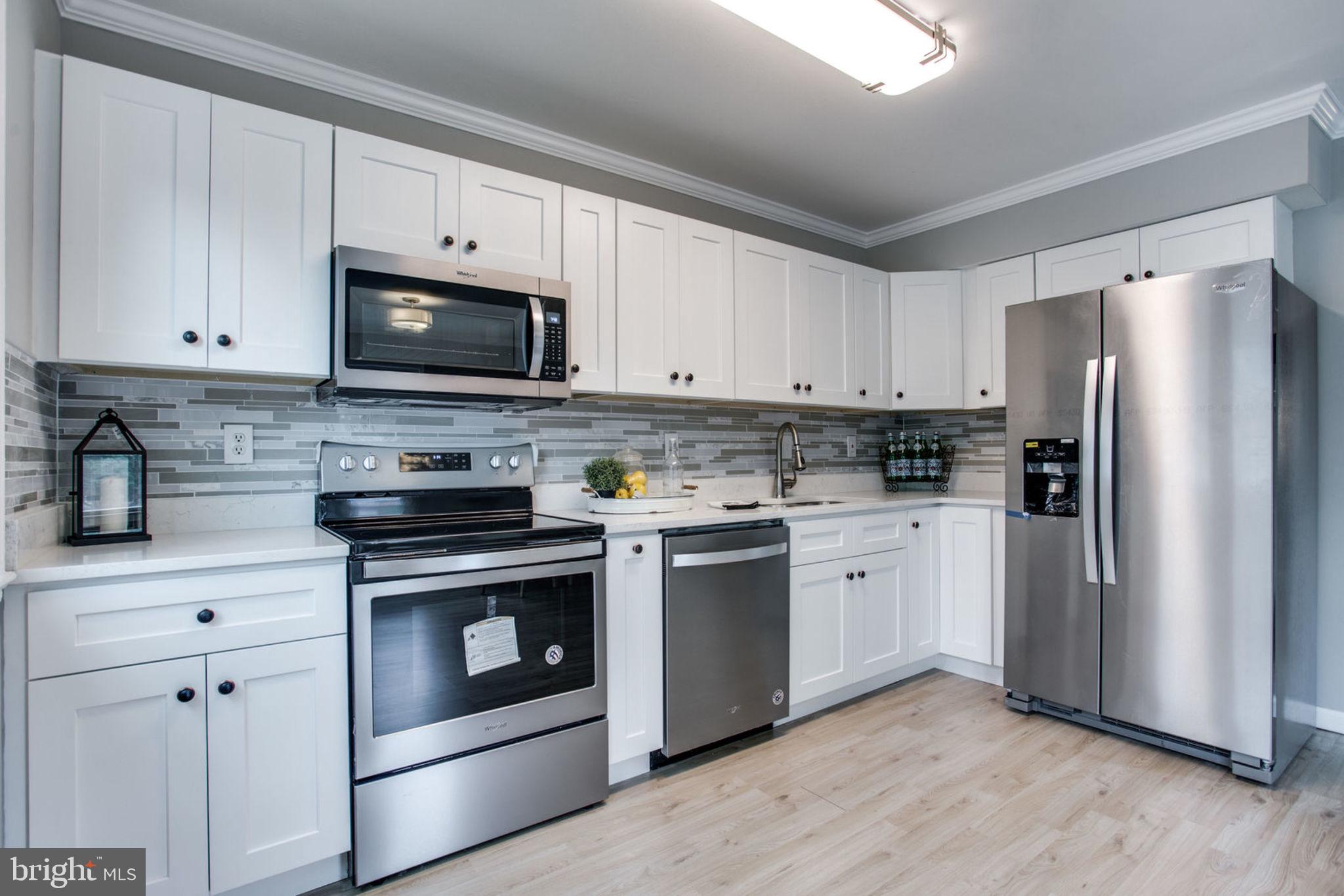 1615 Colonial Way Frederick, MD 21702 - Photo 13 of 42 Brand New Whirlpool SS Appliances