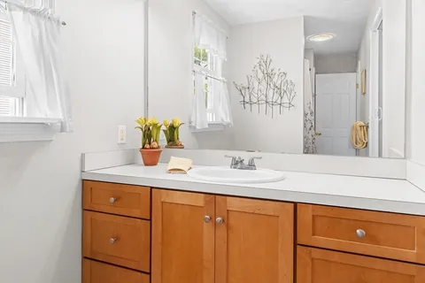 $749,000 | 10 Riverview Way, Unit A, Gloucester, MA 01930