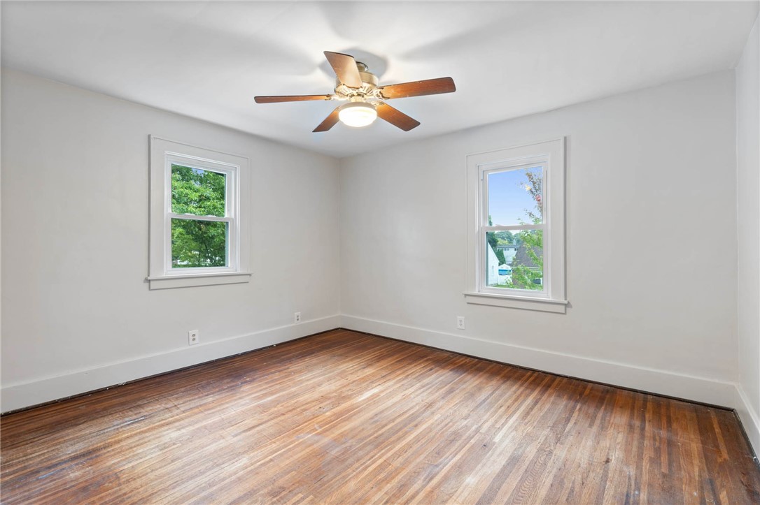 390 Tarrington Road Irondequoit, NY 14609 - Photo 23 of 31
