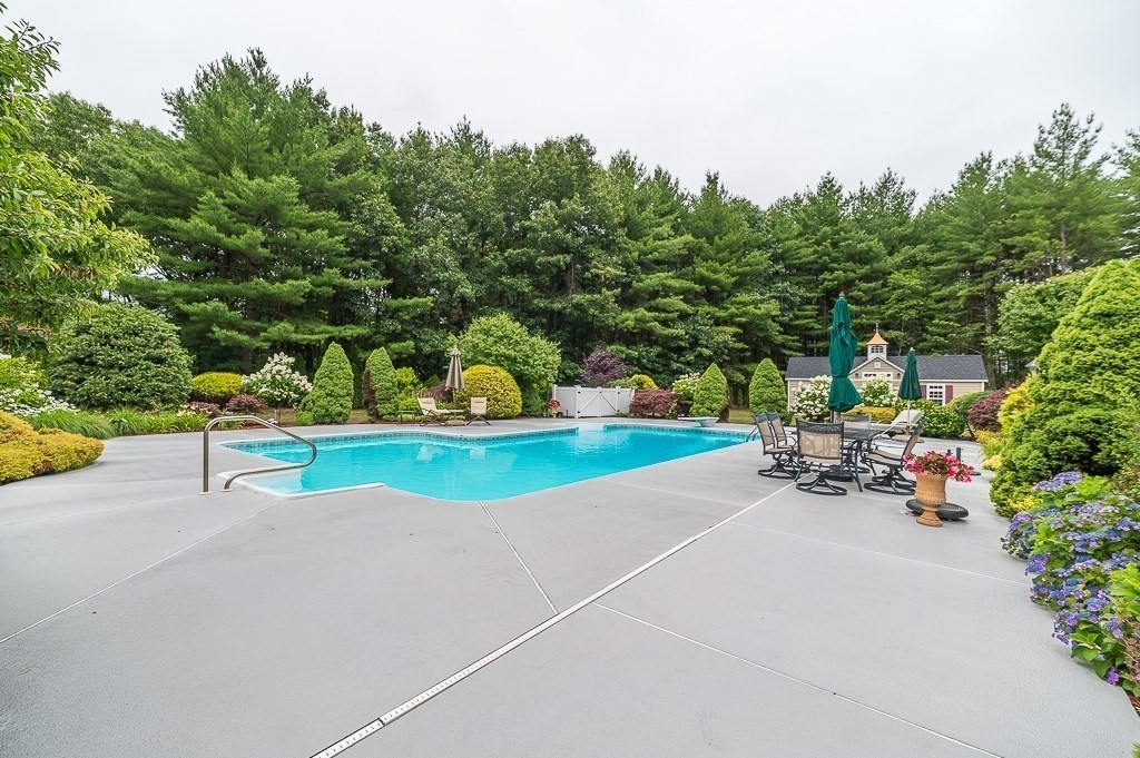 26 Mt Vernon Road Boxford, MA 01921 - Photo 5 of 40
