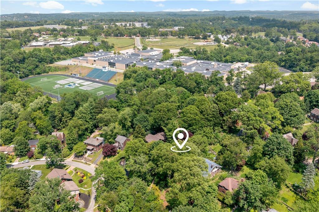 231 Woodside Road Pittsburgh, PA 15221 - Photo 32 of 34 an aerial view of residential houses with outdoor space and river