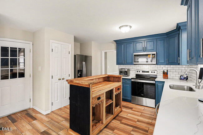 4620 Fisk Court Raleigh, NC 27604 - Photo 10 of 31 010_file_319