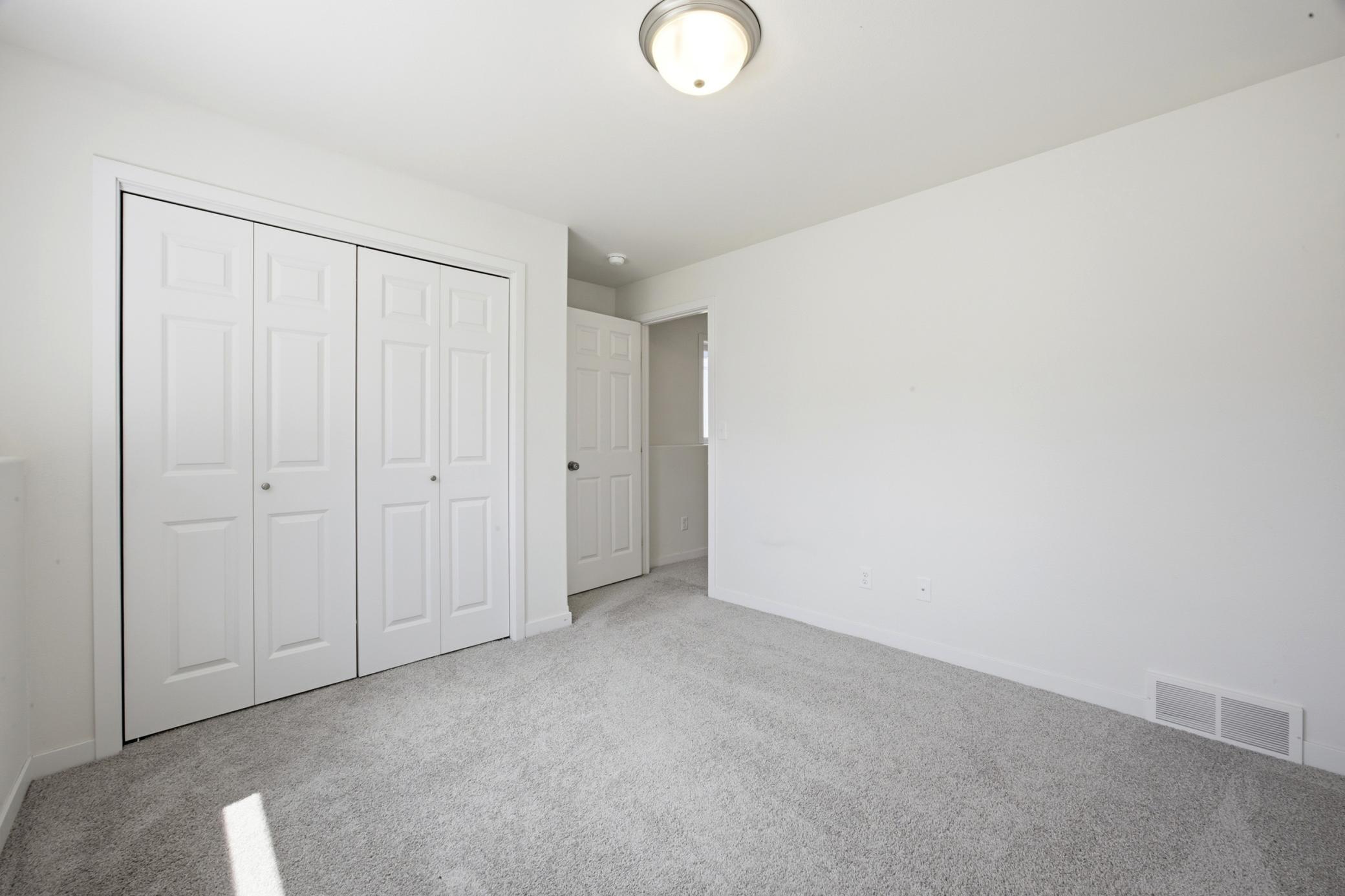 2506 Fulton Loop South Fargo, ND 58104 - Photo 22 of 28