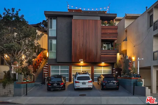 $2,500 | 472 Rosecrans Avenue, Unit 2, Manhattan Beach, CA 90266