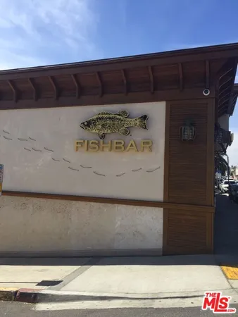 $2,500 | 472 Rosecrans Avenue, Unit 2, Manhattan Beach, CA 90266