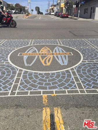 $2,500 | 472 Rosecrans Avenue, Unit 2, Manhattan Beach, CA 90266