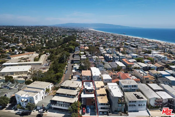 $2,500 | 472 Rosecrans Avenue, Unit 2, Manhattan Beach, CA 90266