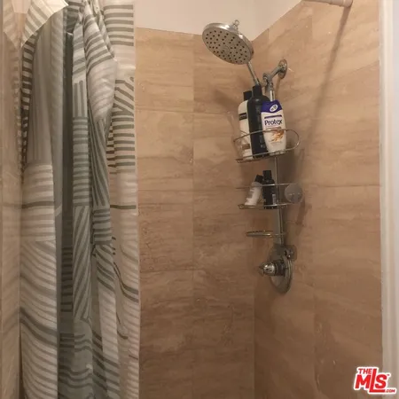 $2,500 | 472 Rosecrans Avenue, Unit 2, Manhattan Beach, CA 90266