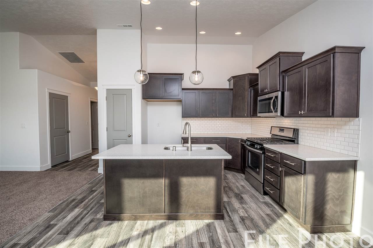 6722 Chumani Road Cheney, WA 99004 - Photo 2 of 20