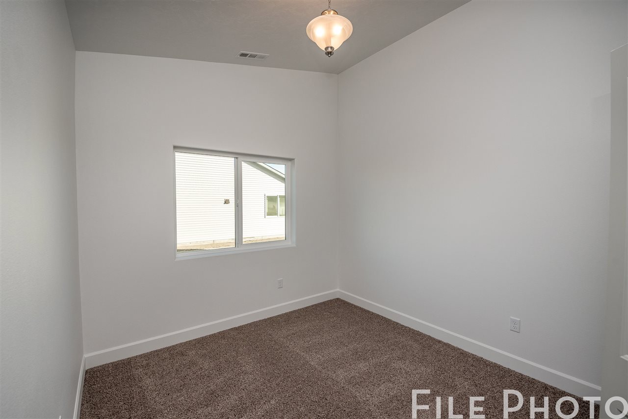 6722 Chumani Road Cheney, WA 99004 - Photo 11 of 20