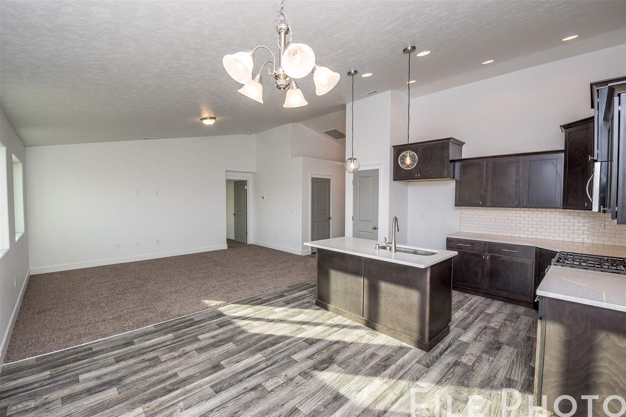 6722 Chumani Road Cheney, WA 99004 - Photo 4 of 20