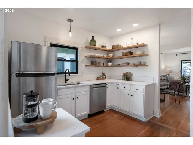 $699,000 | 1137 Southeast Lexington Street, Portland, OR 97202