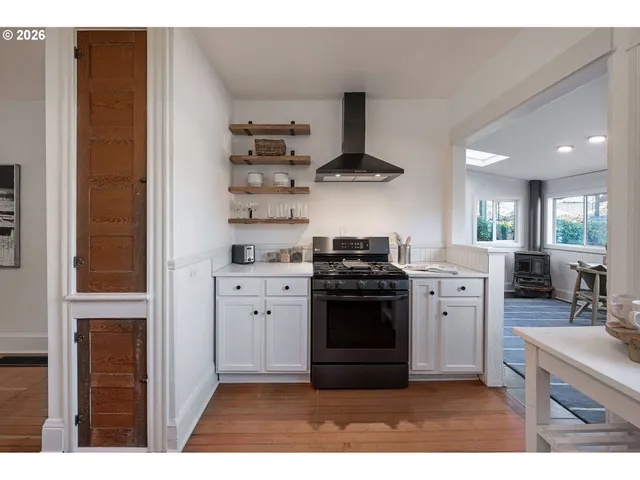 $699,000 | 1137 Southeast Lexington Street, Portland, OR 97202