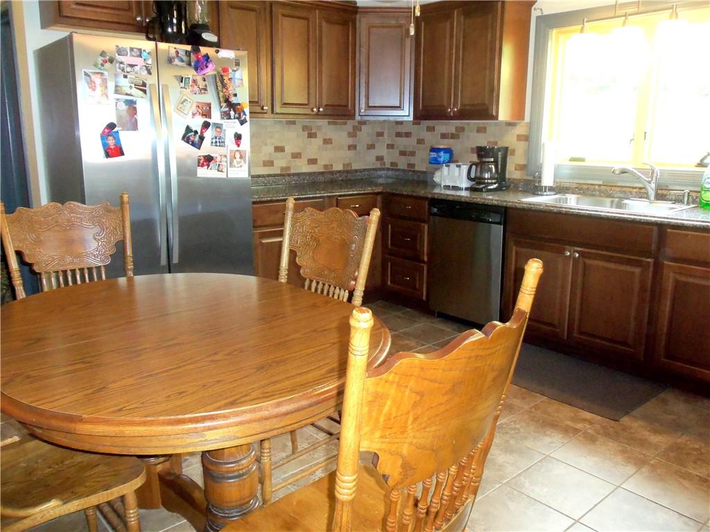 553 Haney Road Washington, PA 15301 - Photo 6 of 25