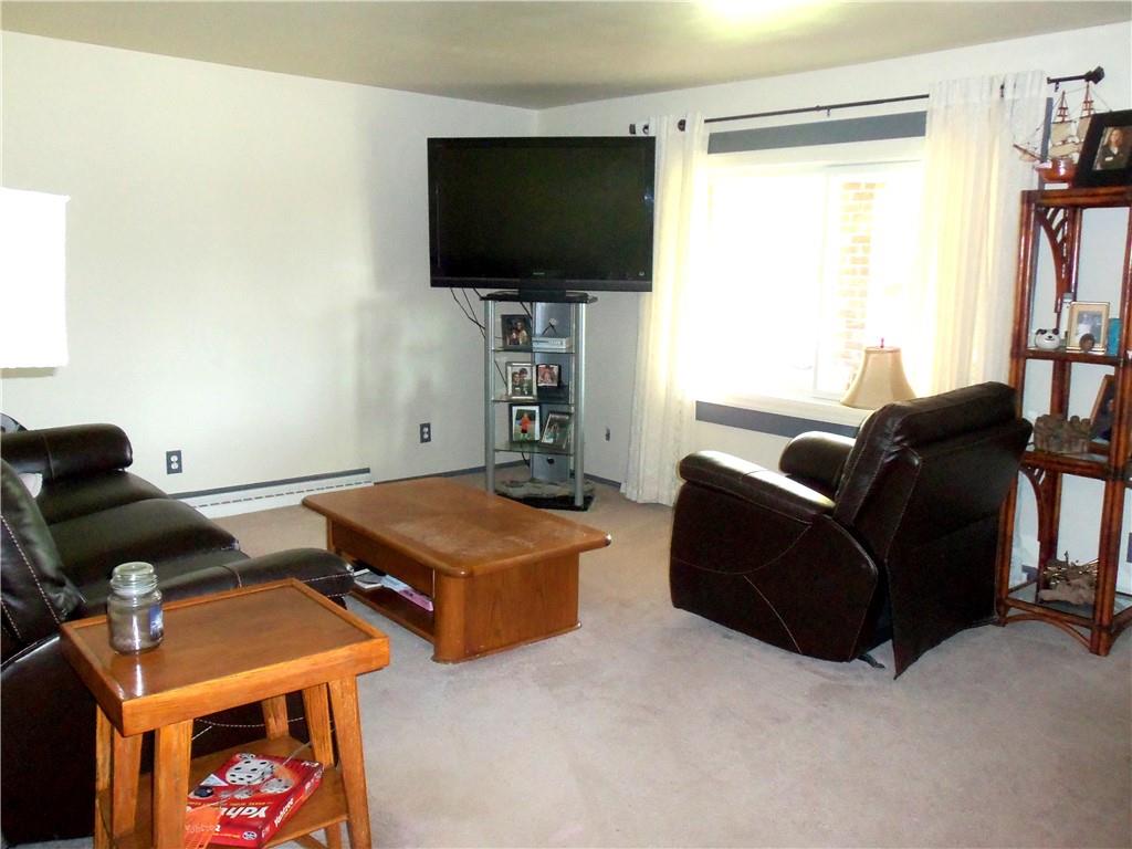 553 Haney Road Washington, PA 15301 - Photo 7 of 25