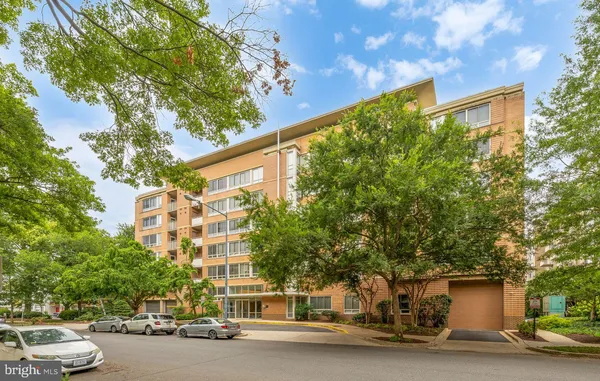 $250,000 | 350 G Street Southwest, Unit N323, Washington, DC 20024