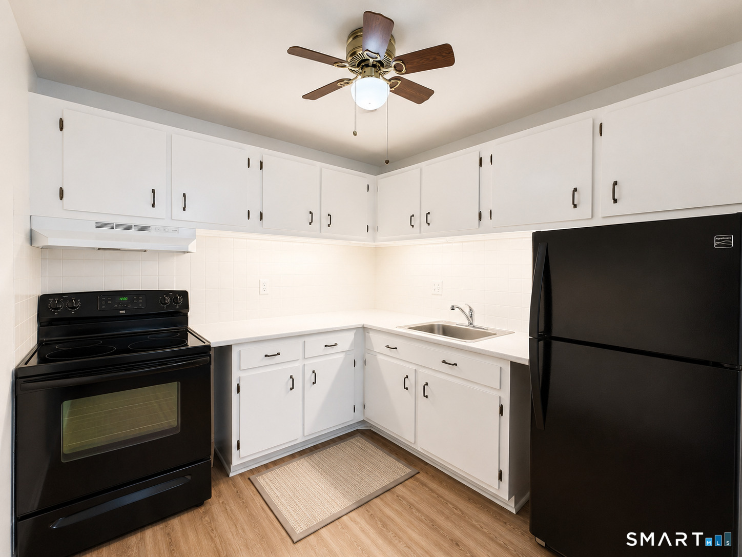 308 Meadowside Road, Unit 306 Milford, CT 06460 - Photo 6 of 16