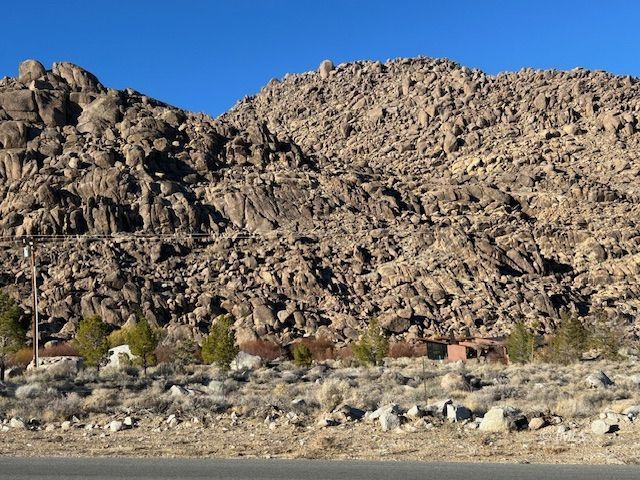 3580 Whitney Portal Road Lone Pine, CA 93545 - Photo 4 of 26 View to the North