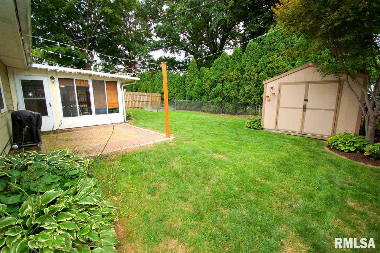 1244 Lincoln Road Bettendorf, IA 52722 - Photo 16 of 18 Gallery Image 16