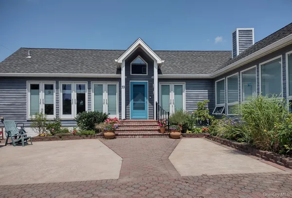 $2,095,000 | 33 Bath Street, Lido Beach, NY 11561