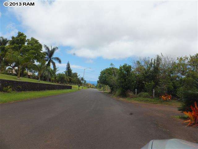 0 Hog Back Road, Unit LOT 17 Haiku, HI 96708 - Photo 10 of 11 a view of a field and trees